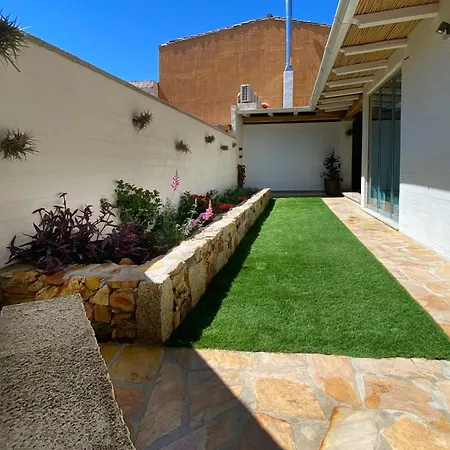 Elis Bed & Breakfast 4*