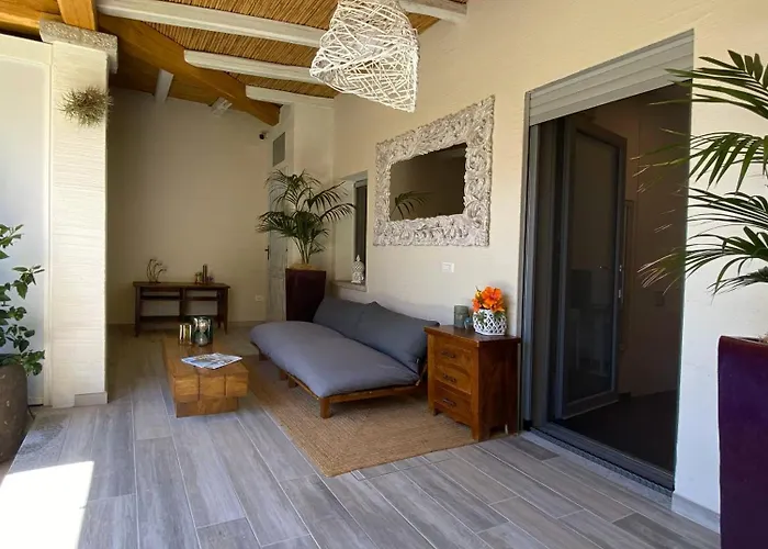 Bed & Breakfast Elis 4*